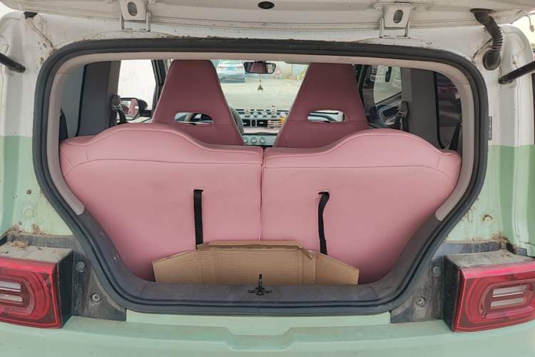 Used Wuling Hongguang MINIEV 2022 Macaron Fashion Edition Lithium-Nickel-Cobalt-Alpha-oxide Trunk