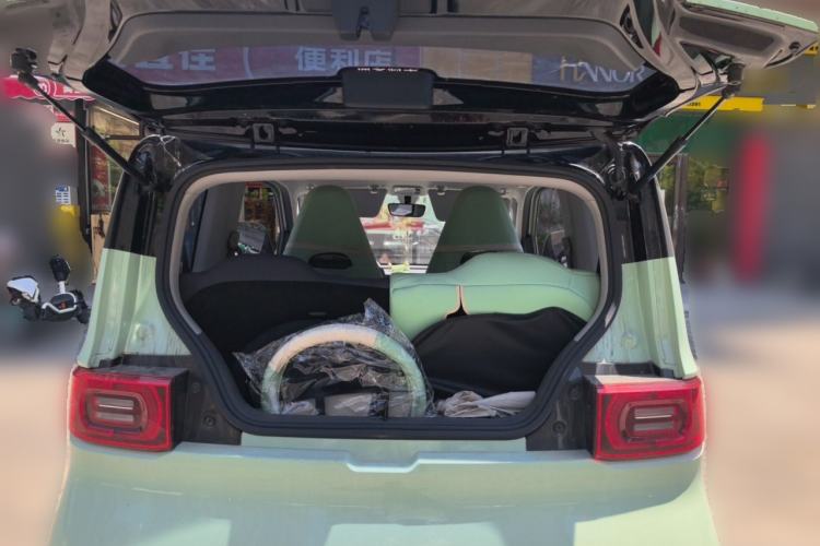 Used Wuling Hongguang MINIEV 2022 Macaron Fashion Model Lithium Iron Phosphate Trunk