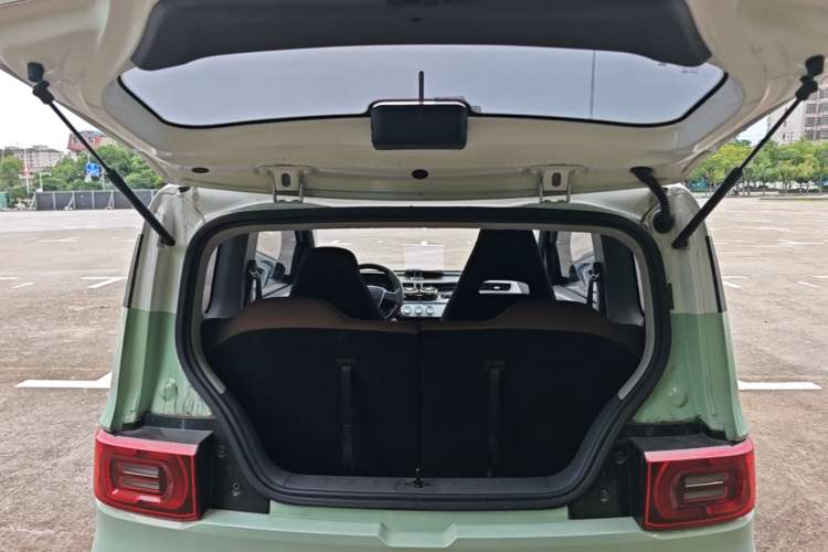 Used Wuling Hongguang MINIEV 2022 Macaron Premium Model – Lithium Iron Phosphate Trunk