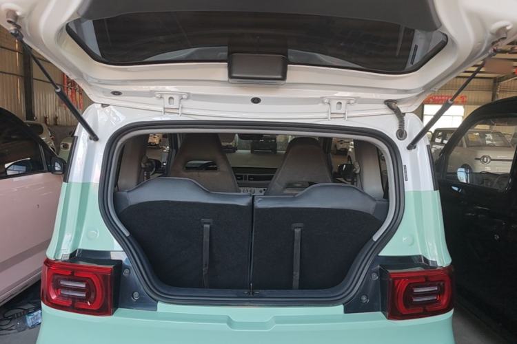 Used Wuling Hongguang MINIEV 2022 Macaron Fashion Model Lithium Iron Phosphate Trunk