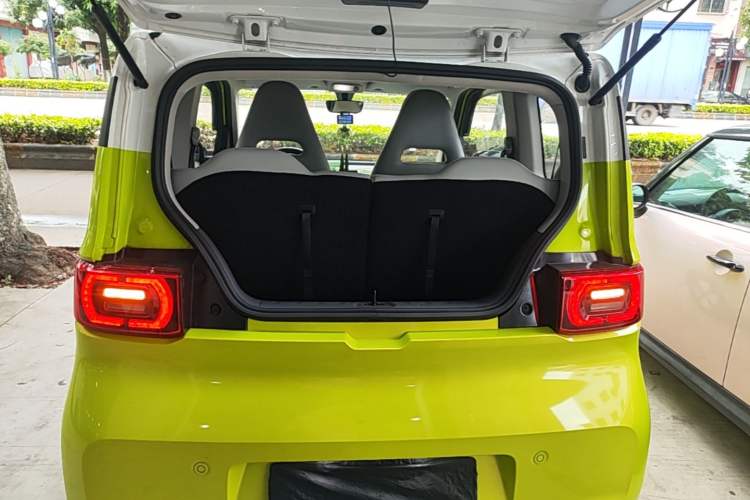 Used Wuling Hongguang MINIEV 2022 Macaron-Color Edition Lithium Iron Phosphate Trunk