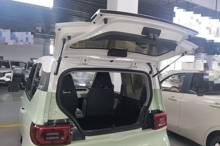 Used Wuling Hongguang MINIEV 2022 Macaron Fashion Model Lithium Iron Phosphate Trunk