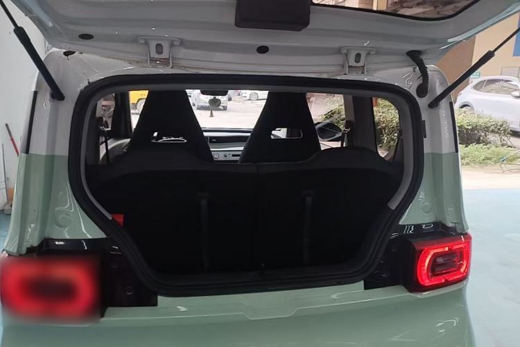 Used Wuling Hongguang MINIEV 2022 Macaron Premium Model – Lithium Iron Phosphate Trunk