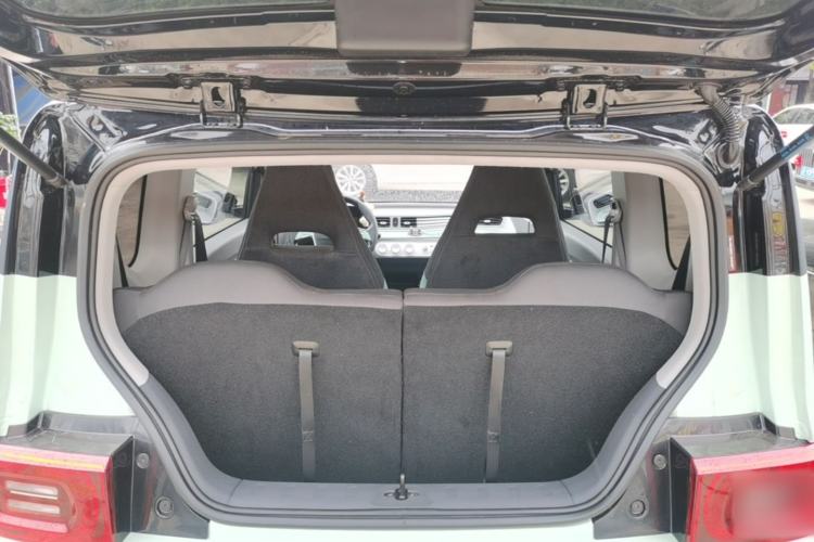 Used Wuling Hongguang MINIEV 2022 Macaron Fashion Model Lithium Iron Phosphate Trunk