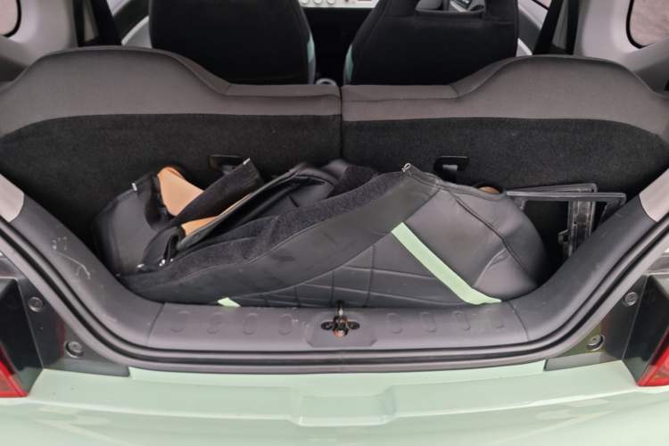 Used Wuling Hongguang MINIEV 2022 Macaron Premium Model – Lithium Iron Phosphate Trunk