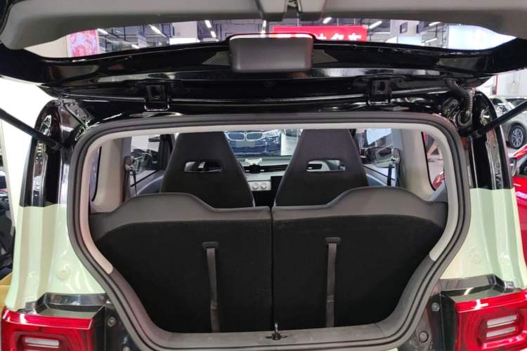 Used Wuling Hongguang MINIEV 2022 Macaron Premium Model – Lithium Iron Phosphate Trunk