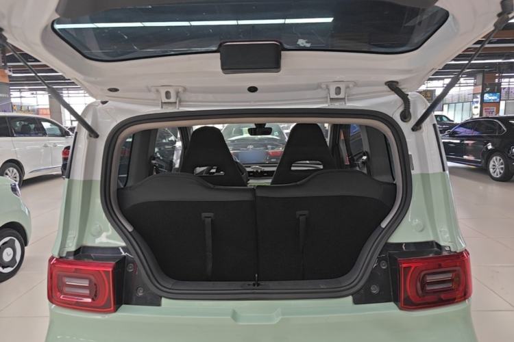 Used Wuling Hongguang MINIEV 2022 Macaron Premium Model – Lithium Iron Phosphate Trunk