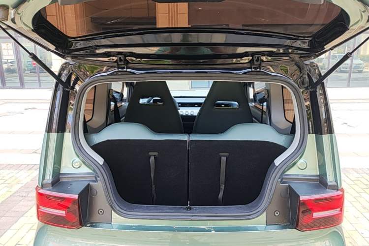 Used Wuling Hongguang MINIEV 2022 GAMEBOY 200km Gaming Edition with Lithium Iron Phosphate Trunk