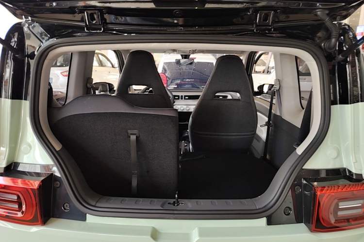 Used Wuling Hongguang MINIEV 2022 Macaron Premium Model – Lithium Iron Phosphate Trunk