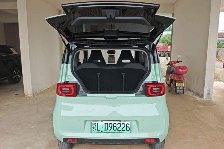 Used Wuling Hongguang MINIEV 2022 Macaron Fashion Model Lithium Iron Phosphate Trunk