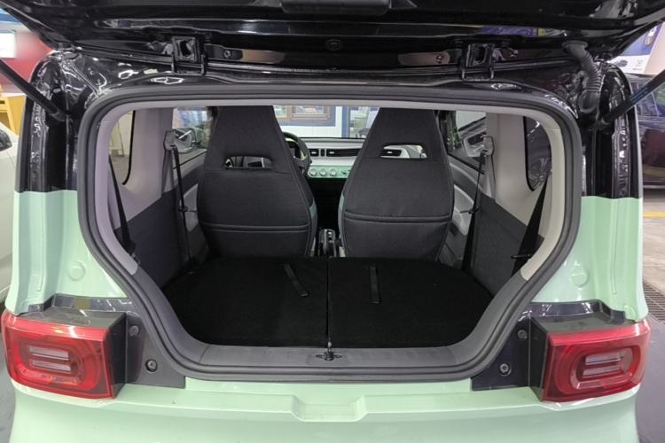Used Wuling Hongguang MINIEV 2022 Macaron Premium Model – Lithium Iron Phosphate Trunk