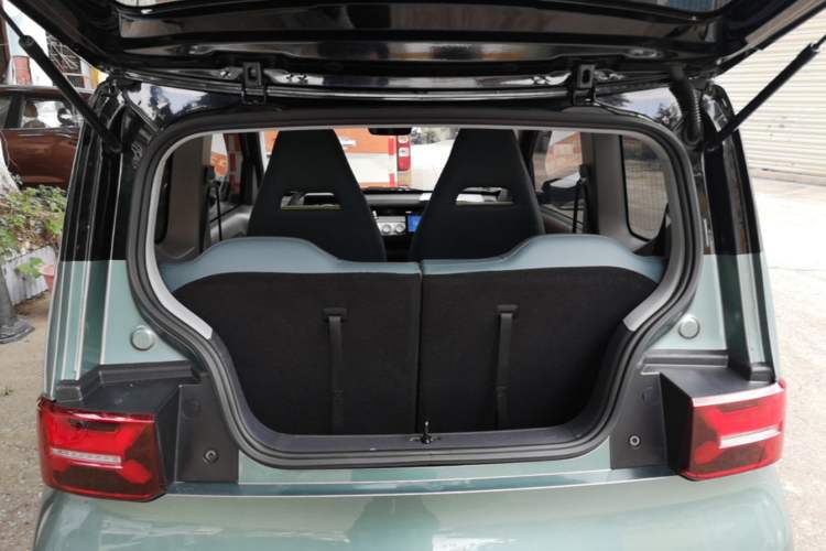 Used Wuling Hongguang MINIEV 2022 GAMEBOY 300km Enthusiast Model with Lithium Iron Phosphate Trunk
