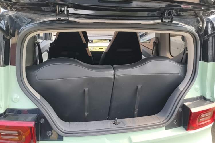 Used Wuling Hongguang MINIEV 2022 Macaron Fashion Model Lithium Iron Phosphate Trunk