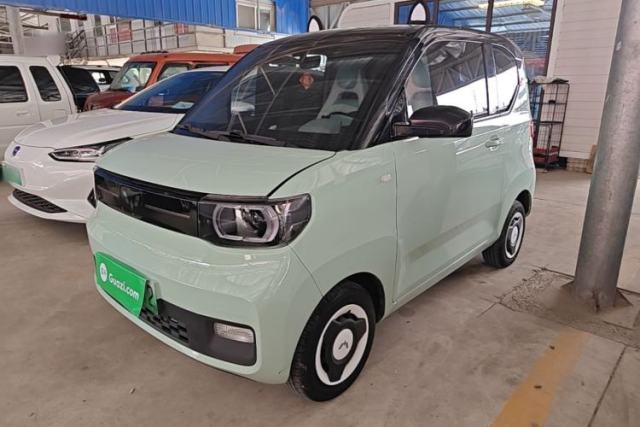 Ojetý Wuling Hongguang MINIEV 2022 Macaron Premium Model – Lithium Iron Phosphate