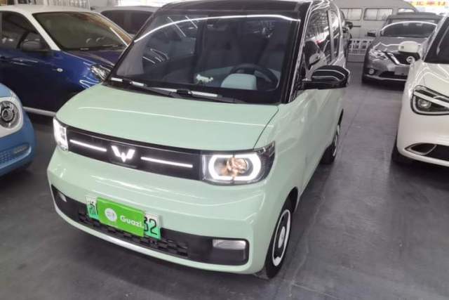 Ojetý Wuling Hongguang MINIEV 2022 Macaron Premium Model – Lithium Iron Phosphate