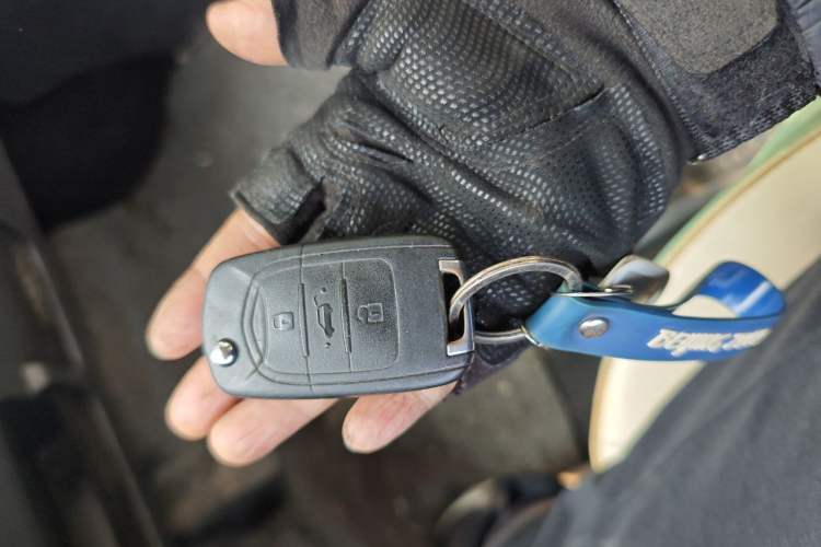 Used Wuling Hongguang MINIEV 2022 Macaron Fashion Model Lithium Iron Phosphate Vehicle Key