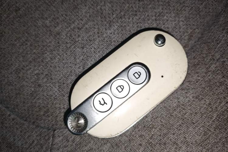 Used Wuling Hongguang MINIEV 2022 Macaron Premium Model – Lithium Iron Phosphate Vehicle Key
