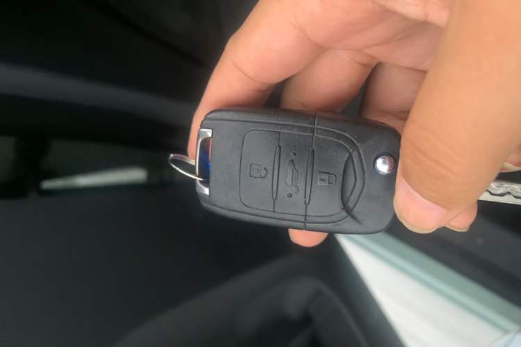 Used Wuling Hongguang MINIEV 2022 Macaron Fashion Edition Lithium-Nickel-Cobalt-Alpha-oxide Vehicle Key