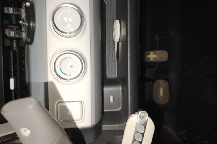 Used Wuling Hongguang MINIEV 2022 GAMEBOY 200km Gaming Edition with Lithium Iron Phosphate Vehicle Key