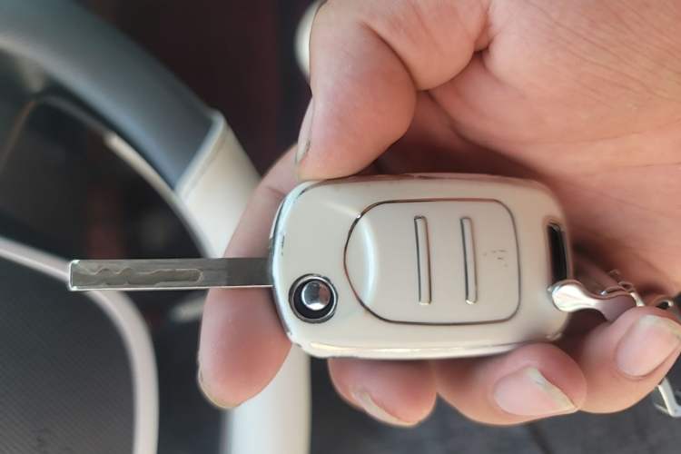 Used Wuling Hongguang MINIEV 2022 Macaron Fashion Model Lithium Iron Phosphate Vehicle Key