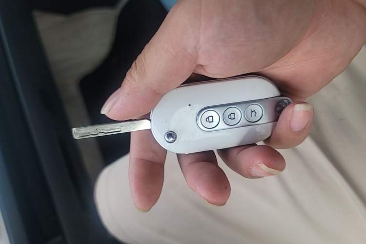 Used Wuling Hongguang MINIEV 2022 GAMEBOY 200km Gaming Edition with Lithium Iron Phosphate Vehicle Key