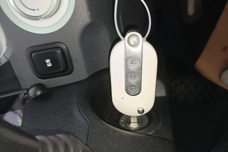 Used Wuling Hongguang MINIEV 2022 Enjoy Edition Lithium Iron Phosphate Vehicle Key
