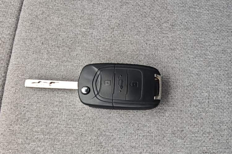 Used Wuling Hongguang MINIEV 2022 Macaron Premium Model – Lithium Iron Phosphate Vehicle Key