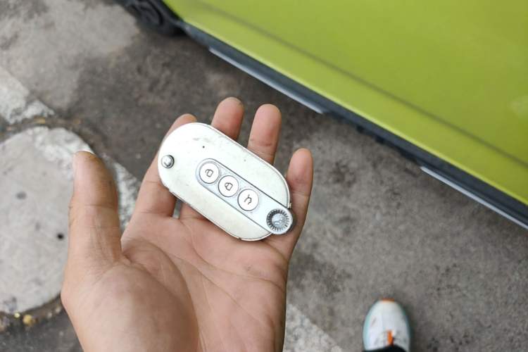 Used Wuling Hongguang MINIEV 2022 GAMEBOY 200km Gaming Edition with Lithium Iron Phosphate Vehicle Key