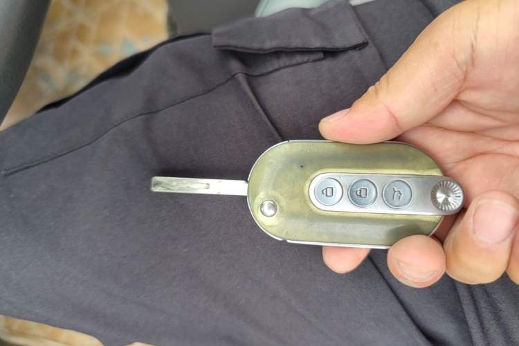 Used Wuling Hongguang MINIEV 2022 GAMEBOY 200km Gaming Edition with Lithium Iron Phosphate Vehicle Key