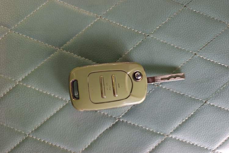 Used Wuling Hongguang MINIEV 2022 Macaron Premium Model – Lithium Iron Phosphate Vehicle Key