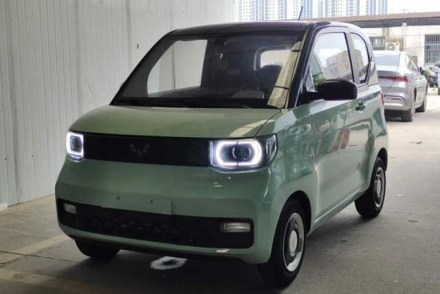 Used Wuling Hongguang MINIEV 2022 Macaron Premium Model – Lithium Ternary Battery