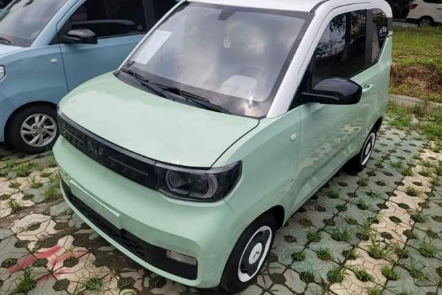 Ojetý Wuling Hongguang MINIEV 2022 Macaron Premium Model – Lithium Iron Phosphate