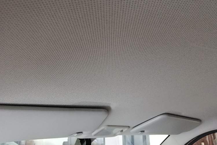 Used Wuling Hongguang MINIEV 2022 Macaron Premium Model – Lithium Iron Phosphate Headliner