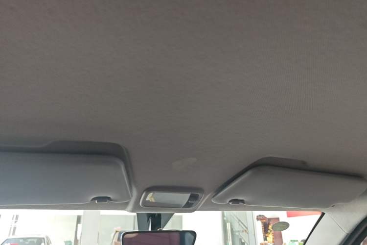 Used Wuling Hongguang MINIEV 2022 Macaron Fashion Model Lithium Iron Phosphate Headliner