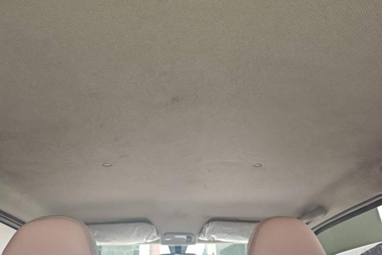 Used Wuling Hongguang MINIEV 2022 Macaron Premium Model – Lithium Iron Phosphate Headliner
