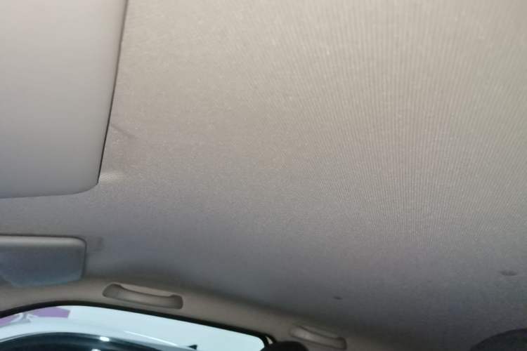 Used Wuling Hongguang MINIEV 2022 Macaron Premium Model – Lithium Iron Phosphate Headliner