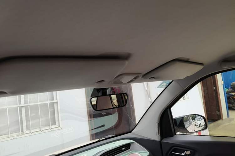 Used Wuling Hongguang MINIEV 2022 Macaron Fashion Model Lithium Iron Phosphate Headliner