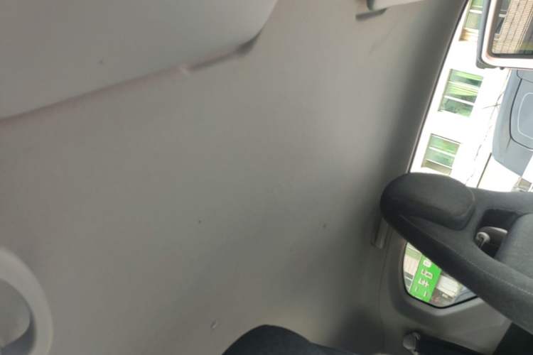 Used Wuling Hongguang MINIEV 2022 Macaron Premium Model – Lithium Iron Phosphate Headliner