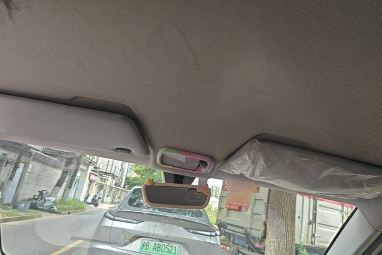 Used Wuling Hongguang MINIEV 2022 Macaron Fashion Model Lithium Iron Phosphate Headliner