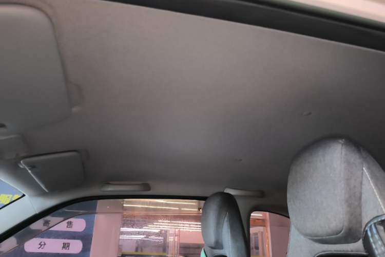 Used Wuling Hongguang MINIEV 2022 Macaron Premium Model – Lithium Ternary Battery Headliner