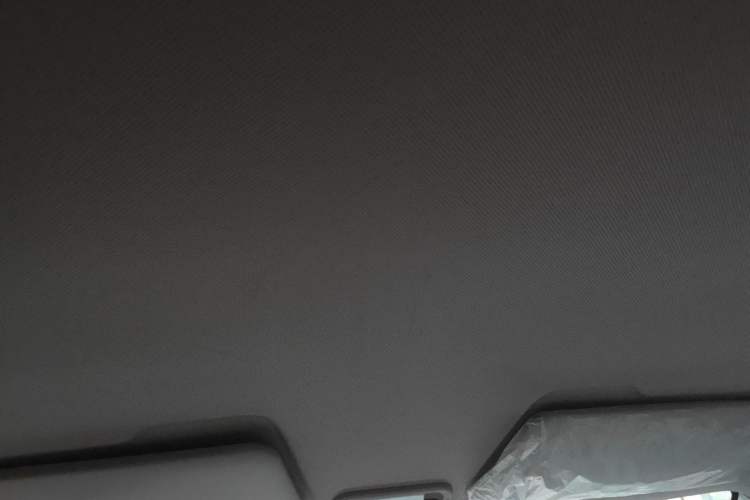 Used Wuling Hongguang MINIEV 2022 Macaron Premium Model – Lithium Iron Phosphate Headliner