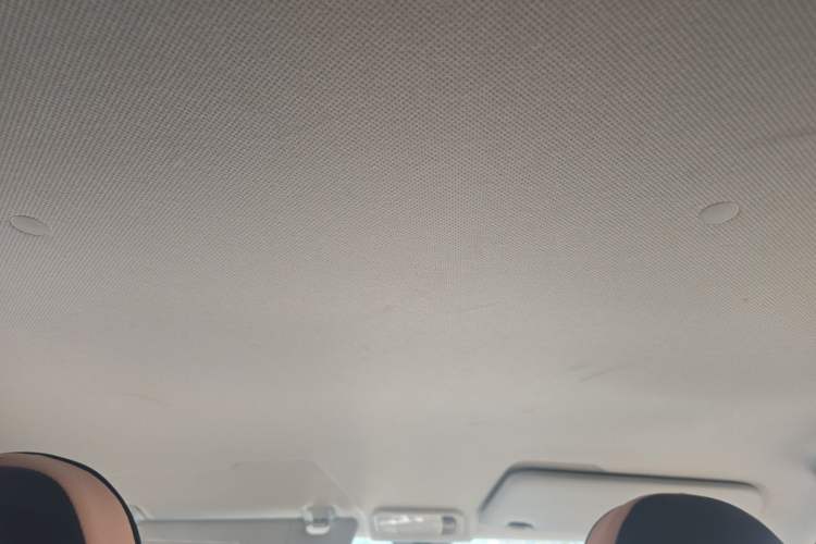 Used Wuling Hongguang MINIEV 2022 Macaron Premium Model – Lithium Iron Phosphate Headliner