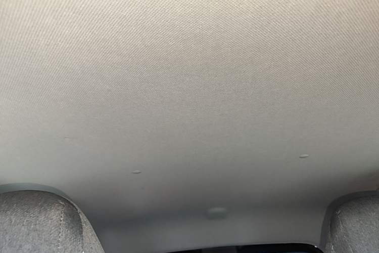 Used Wuling Hongguang MINIEV 2022 Macaron Premium Model – Lithium Iron Phosphate Headliner