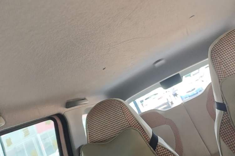 Used Wuling Hongguang MINIEV 2022 Macaron Premium Model – Lithium Iron Phosphate Headliner