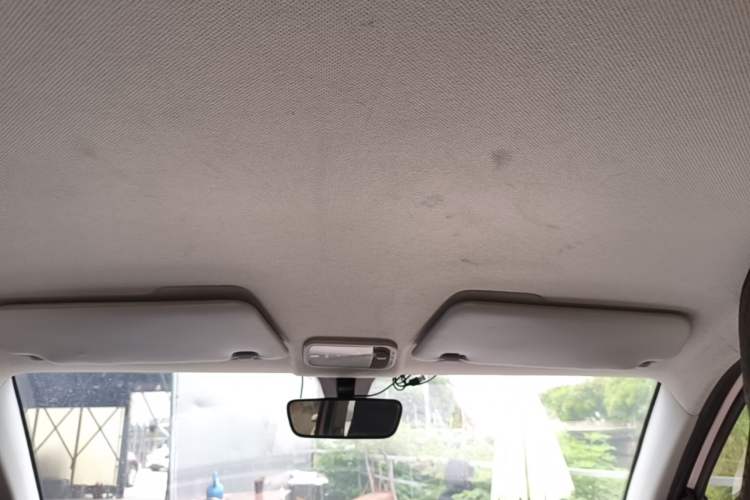 Used Wuling Hongguang MINIEV 2022 Macaron Premium Model – Lithium Iron Phosphate Headliner