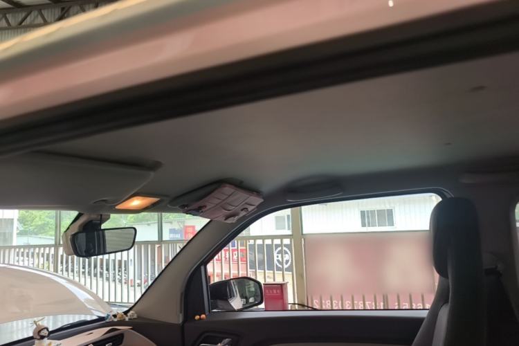 Used Wuling Hongguang MINIEV 2022 Macaron Premium Model – Lithium Iron Phosphate Headliner