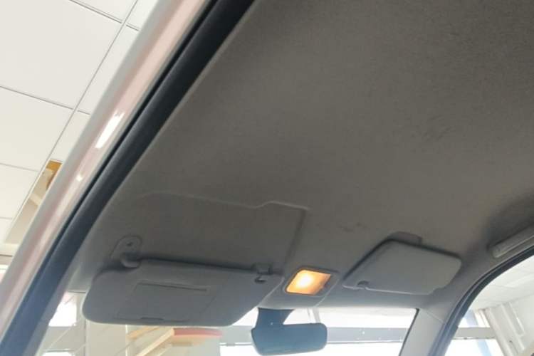 Used Wuling Hongguang MINIEV 2022 Macaron Premium Model – Lithium Ternary Battery Headliner