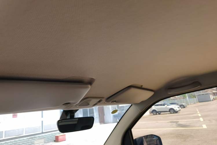 Used Wuling Hongguang MINIEV 2022 Macaron Premium Model – Lithium Iron Phosphate Headliner