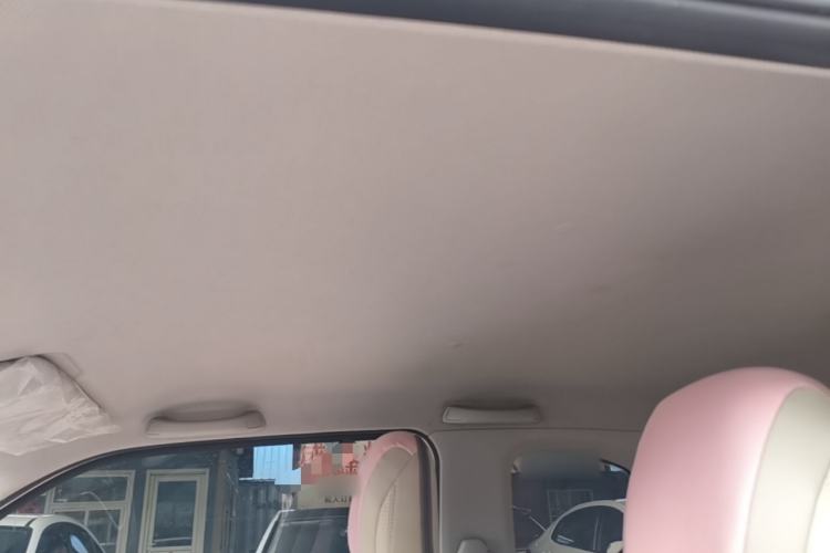 Used Wuling Hongguang MINIEV 2022 Macaron Fashion Model Lithium Iron Phosphate Headliner