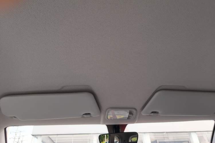 Used Wuling Hongguang MINIEV 2022 Macaron Premium Model – Lithium Iron Phosphate Headliner